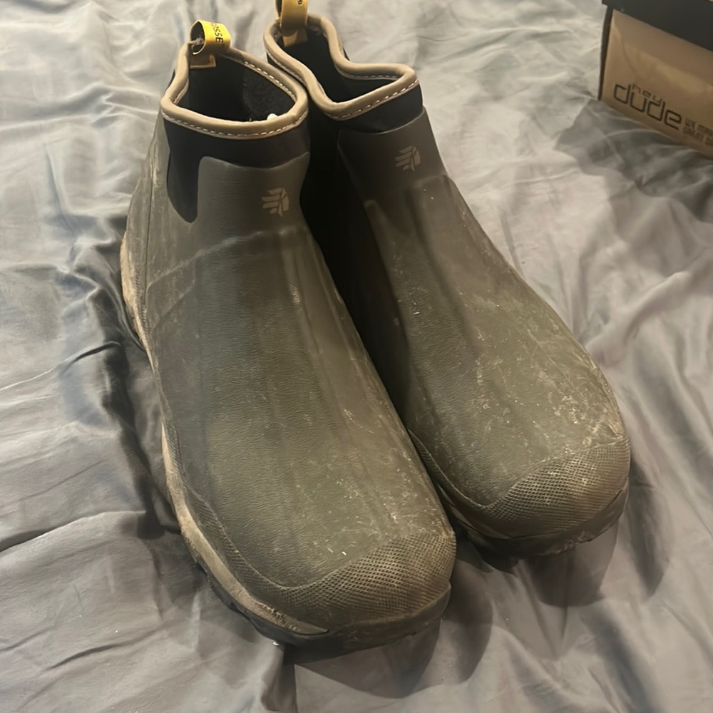 Like-New: Alpha Muddy Mid